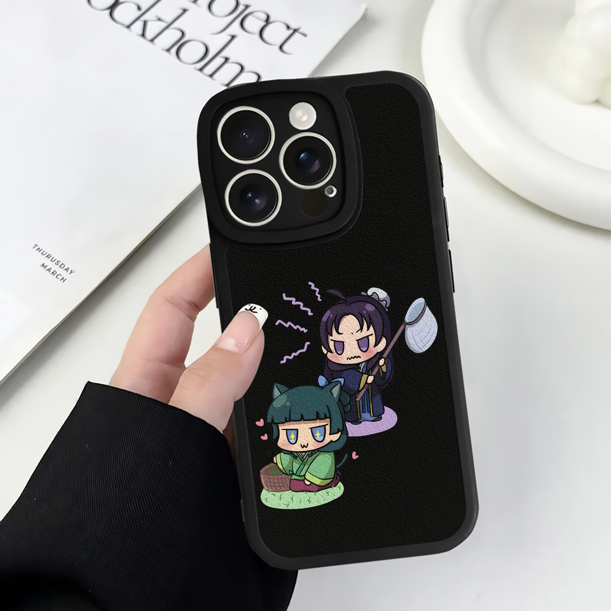 （画像用） 薬屋のひとりごと The Apothecary Diaries 【iPhone 16シリーズ対応】シリコンスマホケース（レザー調） 材質：シリコン